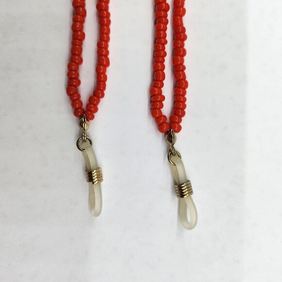 Sunglass/Eyeglass Lanyard in Gold and Red Coloured Seed beads - Picture 5 of 5